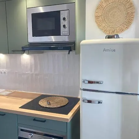 Tropical Duplex : Bord De + Piscine Frontignan