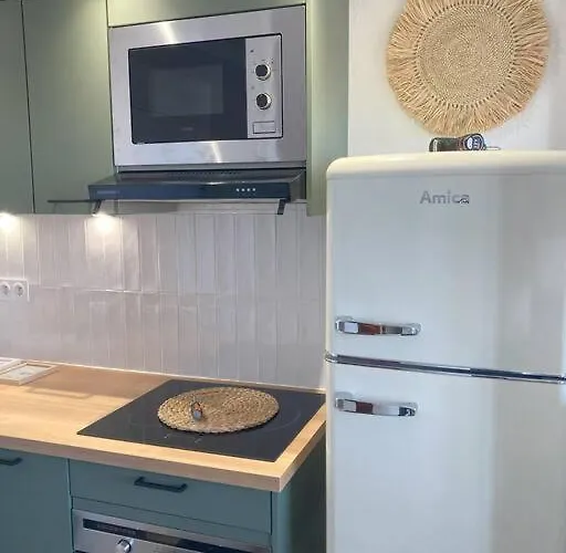 Tropical Duplex : Bord De + Piscine フロンティニャン